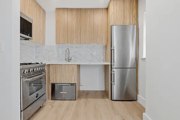 Rented by REAL New York | media 4