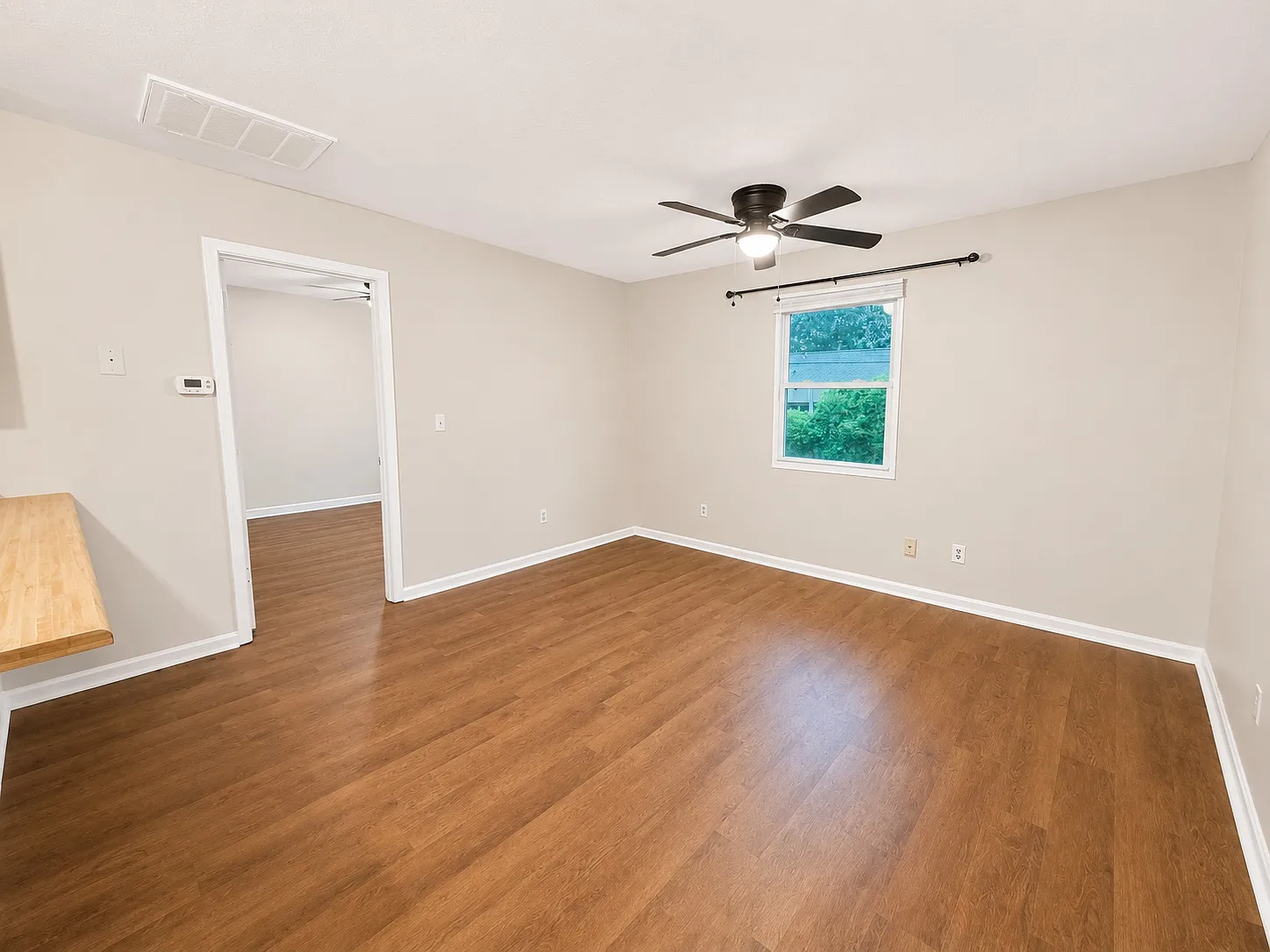 1 bed, 550 sqft, $850 — Photo 3