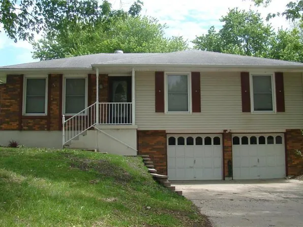 1908 NE Adams Dairy Rd, Blue Springs, MO 64014
