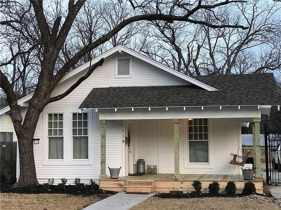 1st image of 114 Cynisca St