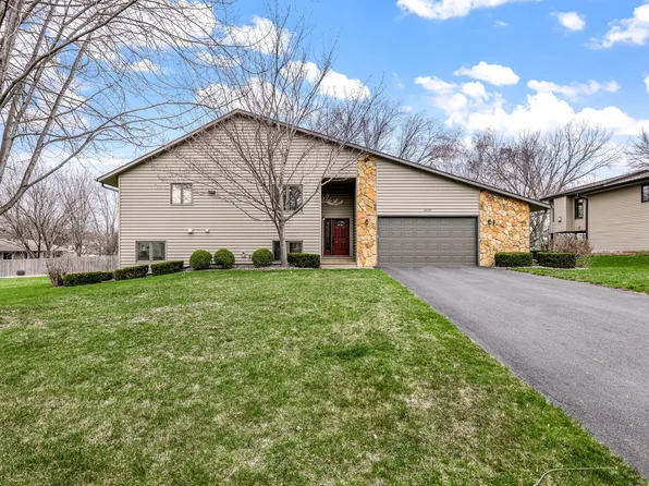 6630 Countryside Dr, Eden Prairie, MN 55346