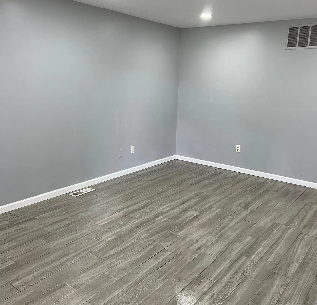 1774 N Carlson St — Photo 4