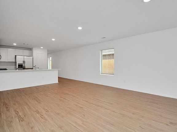 4th image of 7634 Terania Meadow Ln