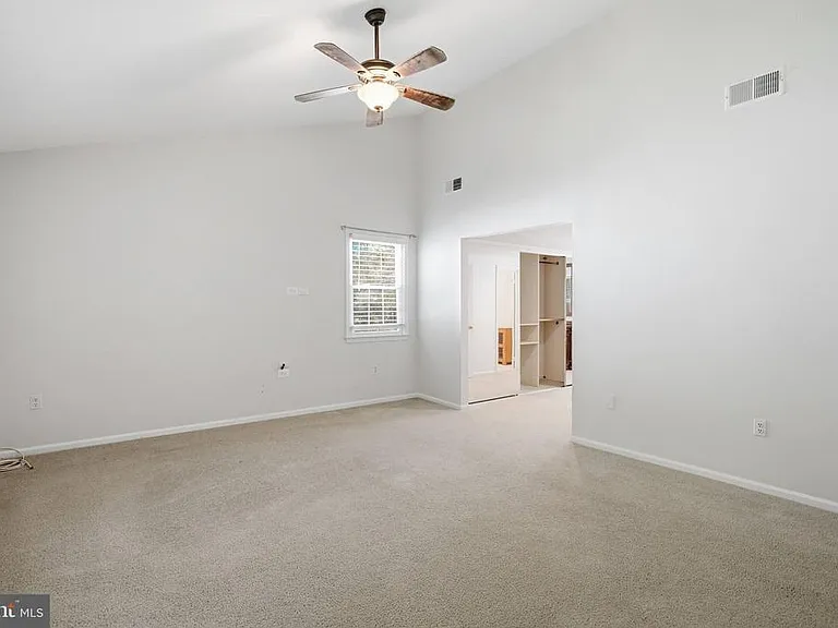 9369 Tovito Dr — Photo 16