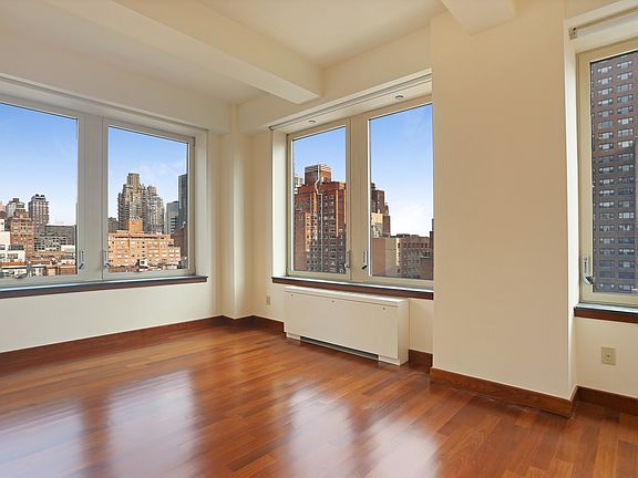 5th image of 305 E 63rd St APT 10D