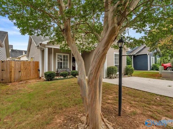 110 Bentworth Ln, Madison, AL 35758