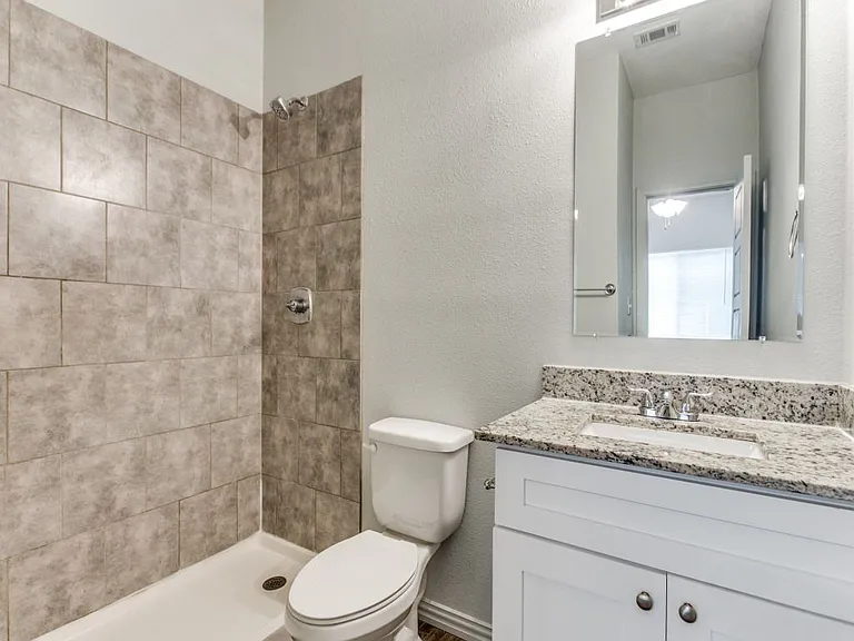 3303 Heritage Ln #3303 — Photo 11