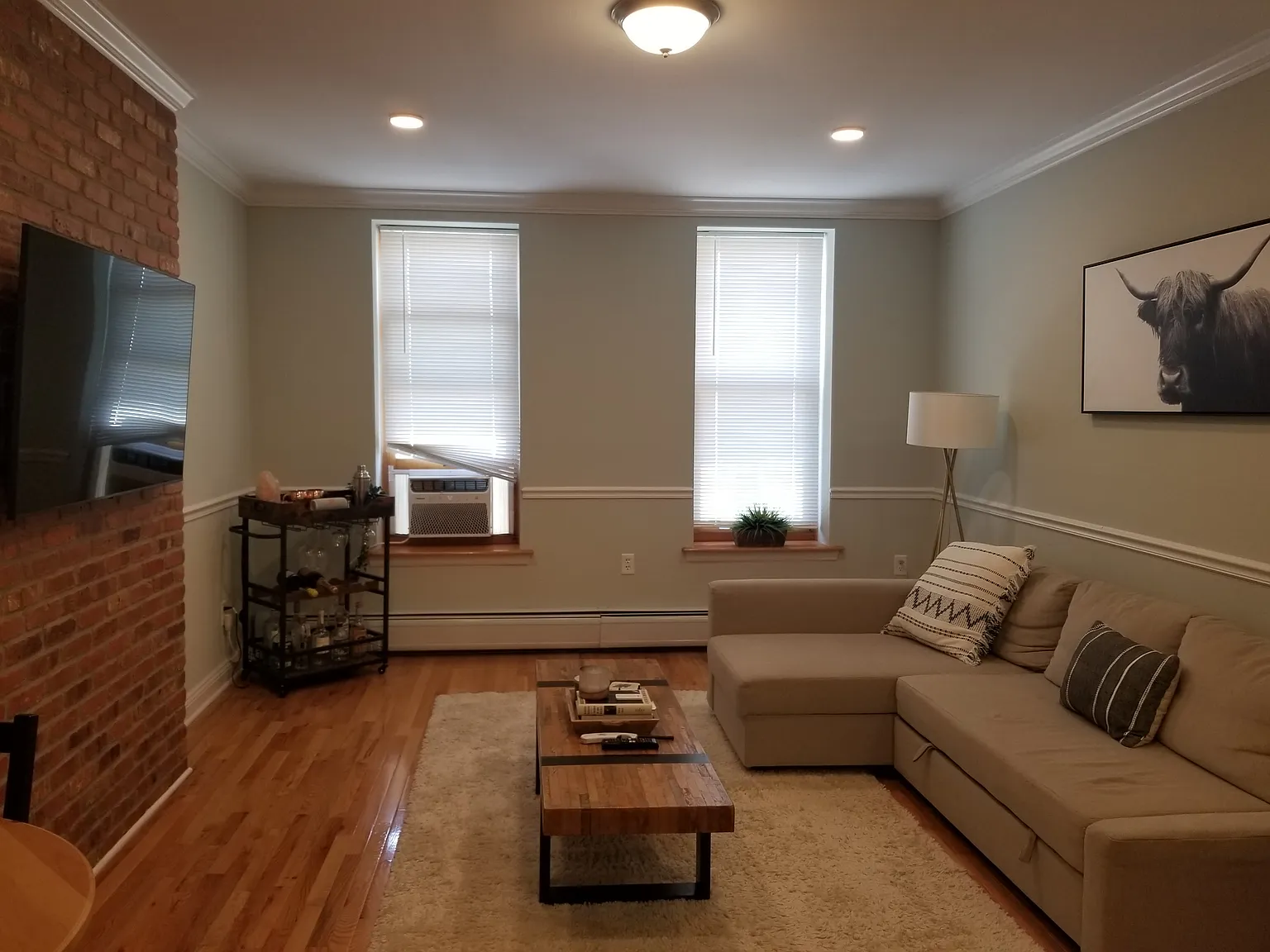 804 Willow ave — Photo 1