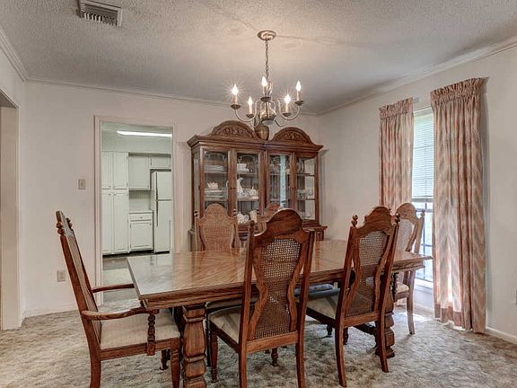 5th image of 812 Briarwood Dr