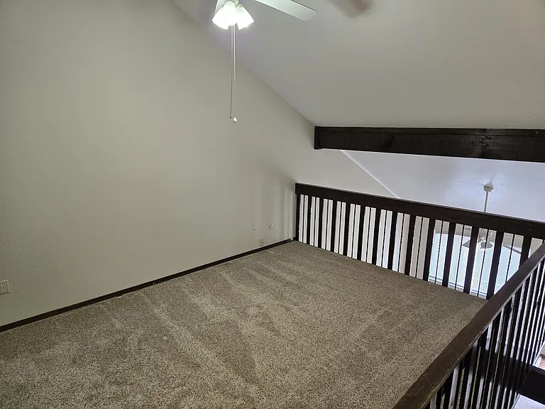 17 Village Ct #17 — Photo 10