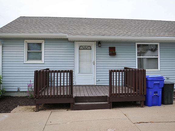 4th image of 303 Bardsley Ave