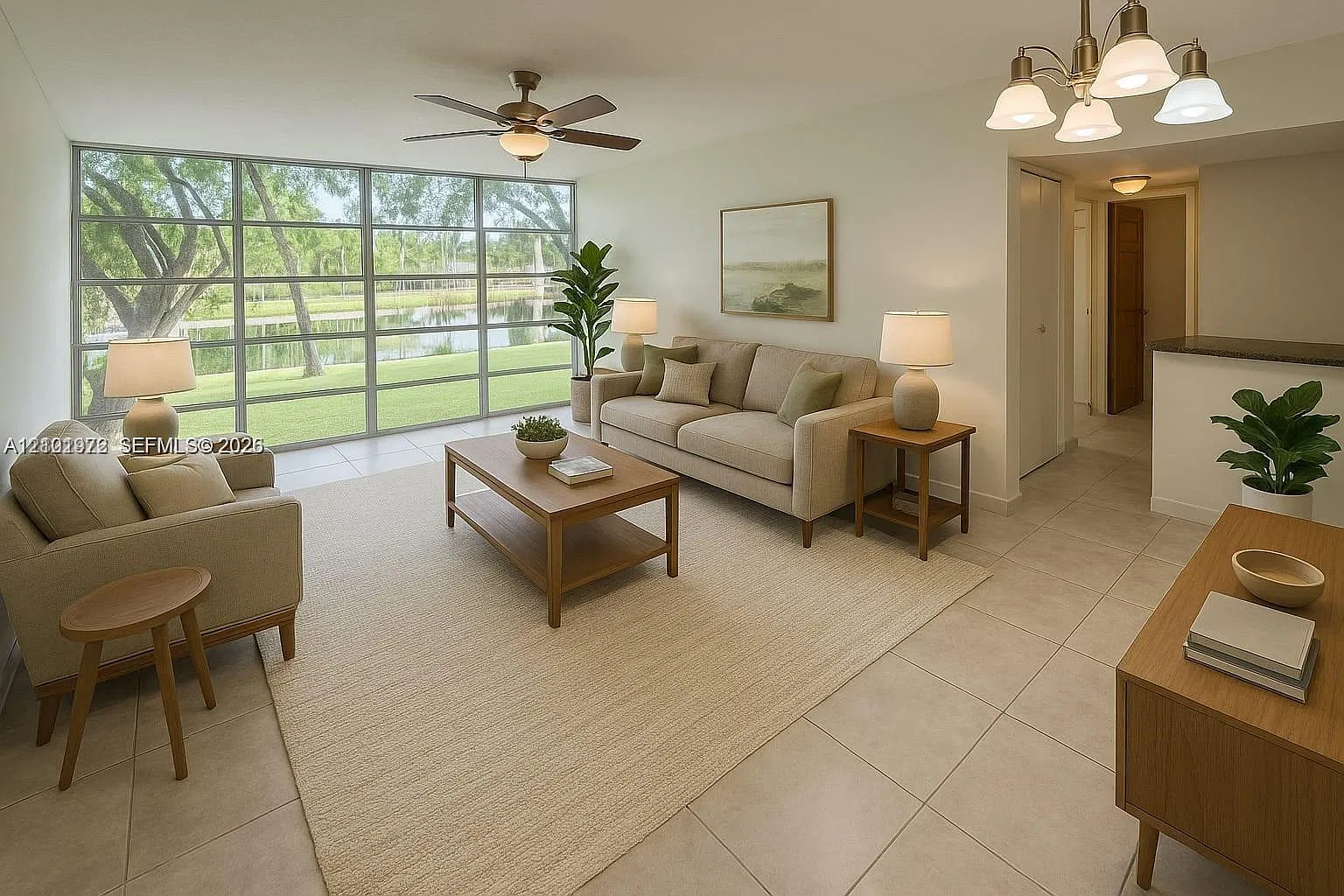 Desoto Park Condo — Photo 1