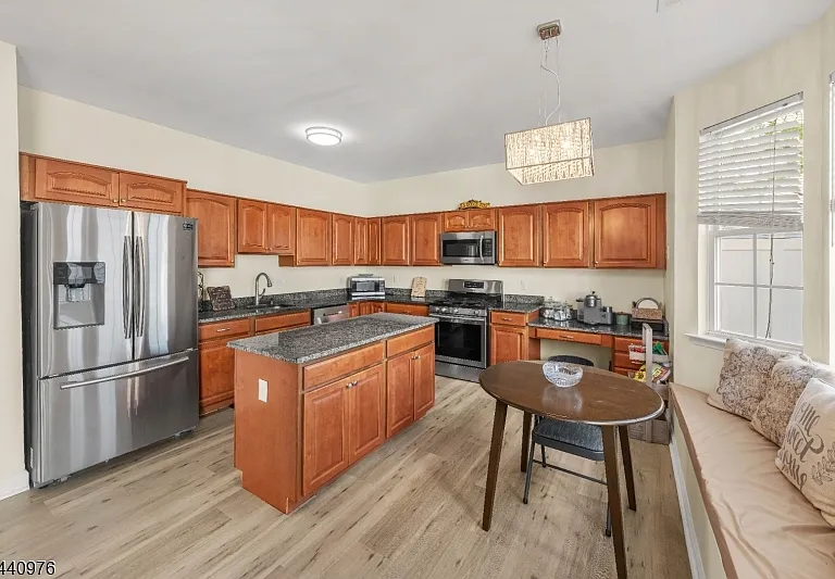 41 Tall Oaks Ct — Photo 18