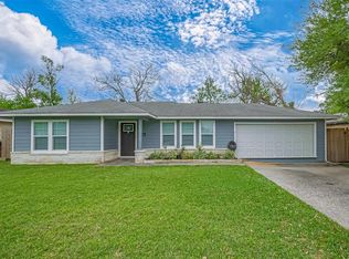 9 Park St, Baytown, TX 77520