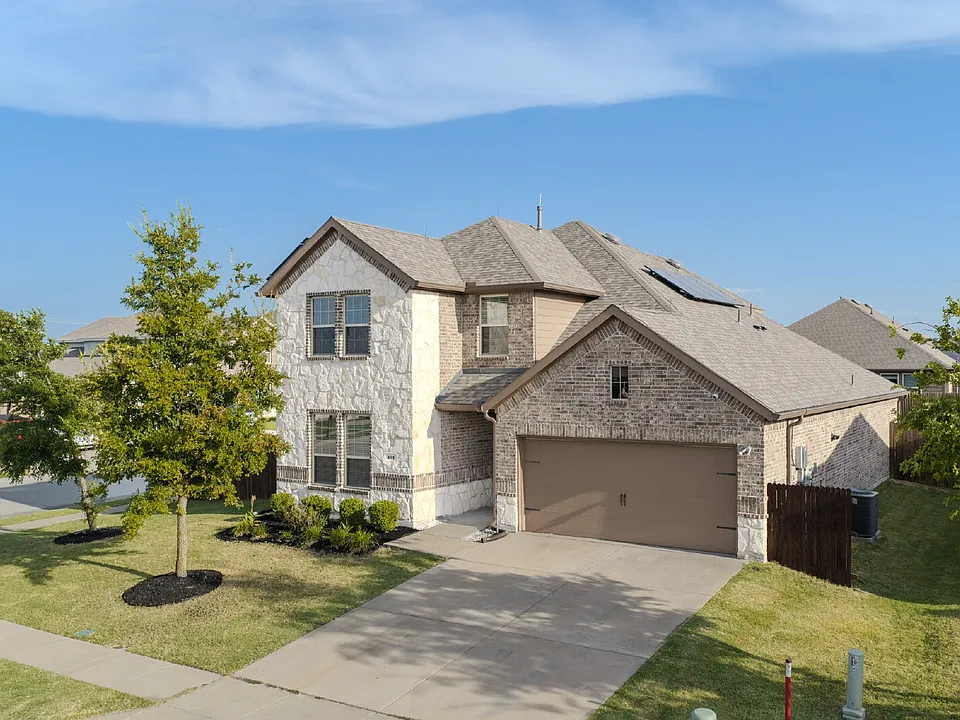 401 Gallop Dr