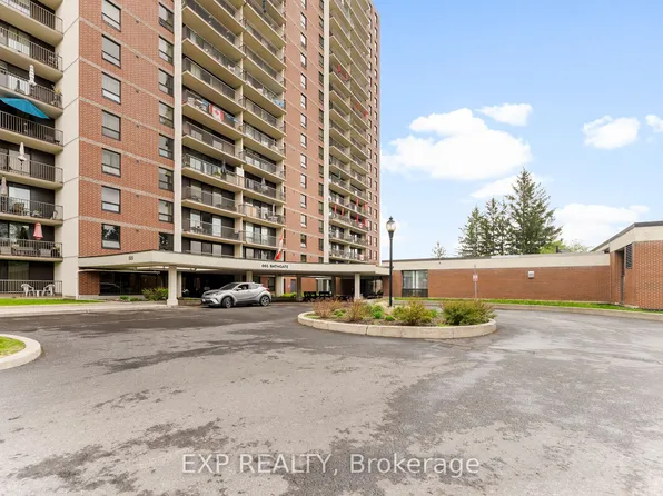 665 Bathgate Dr, Ottawa, ON