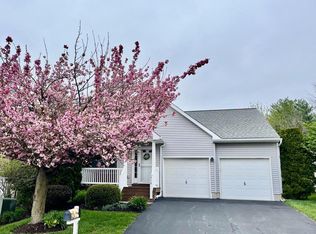 716 W Glenview Dr, West Grove, PA 19390