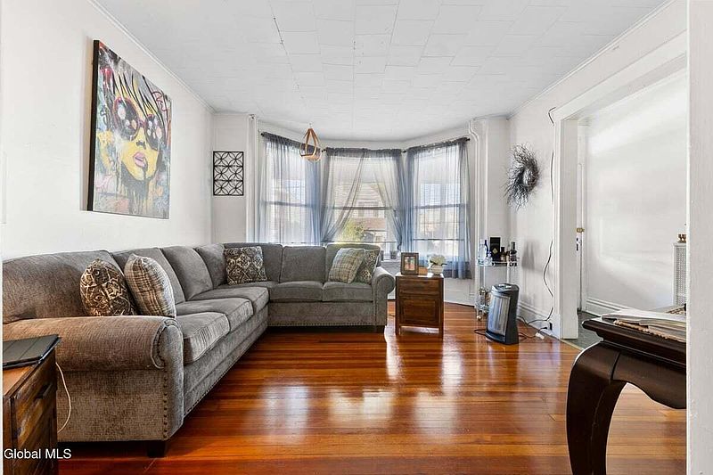 3rd image of 504 Second Street