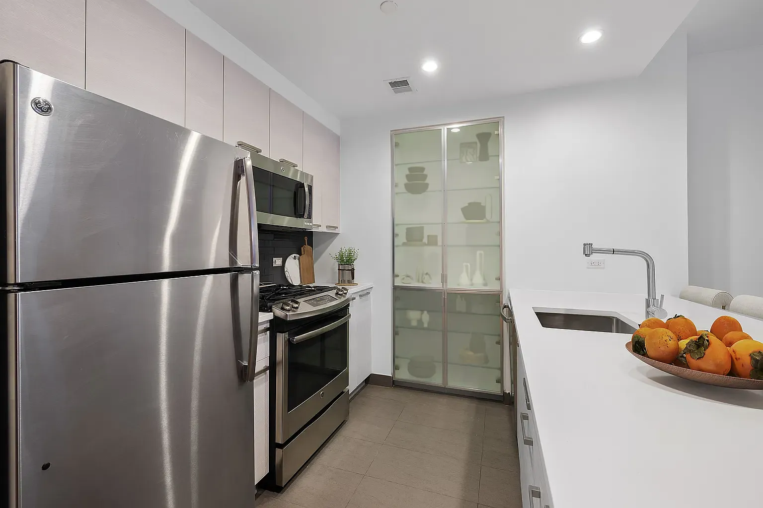 501 East 74th Street — Photo 4