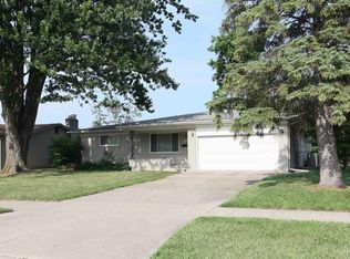 38108 Charwood Dr, Sterling Heights, MI 48312