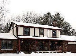 4612 Countryside Ct, Ann Arbor, MI 48103
