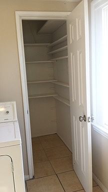 4th image of 1669 N Garden Dr