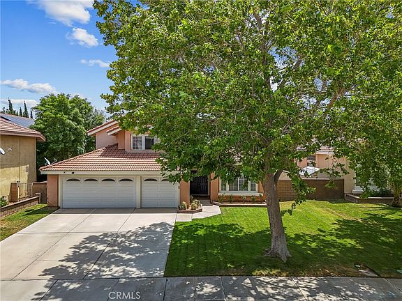 5th image of 40522 Milan Dr