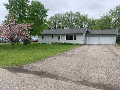 326 Maple Dr, Detroit Lakes, MN, 56501
