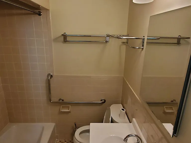 534 Washington St #1 — Photo 9