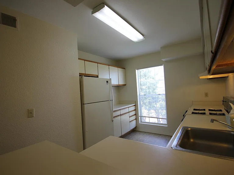 3120 E Van Teylingen Dr #C — Photo 11