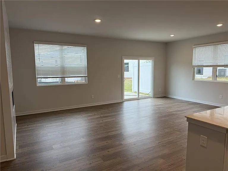7408 Quinn Pl — Photo 6