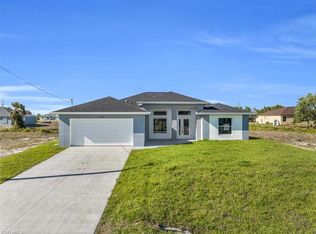 4208 30th St SW, Lehigh Acres, FL 33976