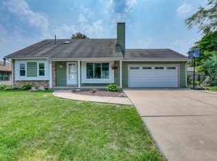 W154N7844 Rosewood Dr, Menomonee Falls, WI 53051