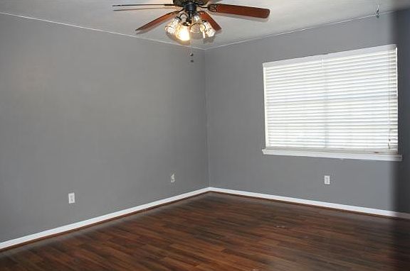5th image of 3202 Chimney Rock Dr