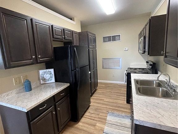 5th image of 823 Westview Dr