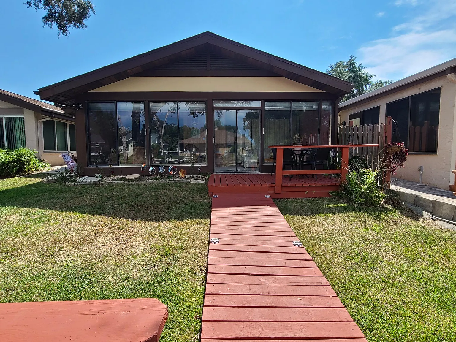 3 bed, 1700 sqft, $3,200 — Photo 3