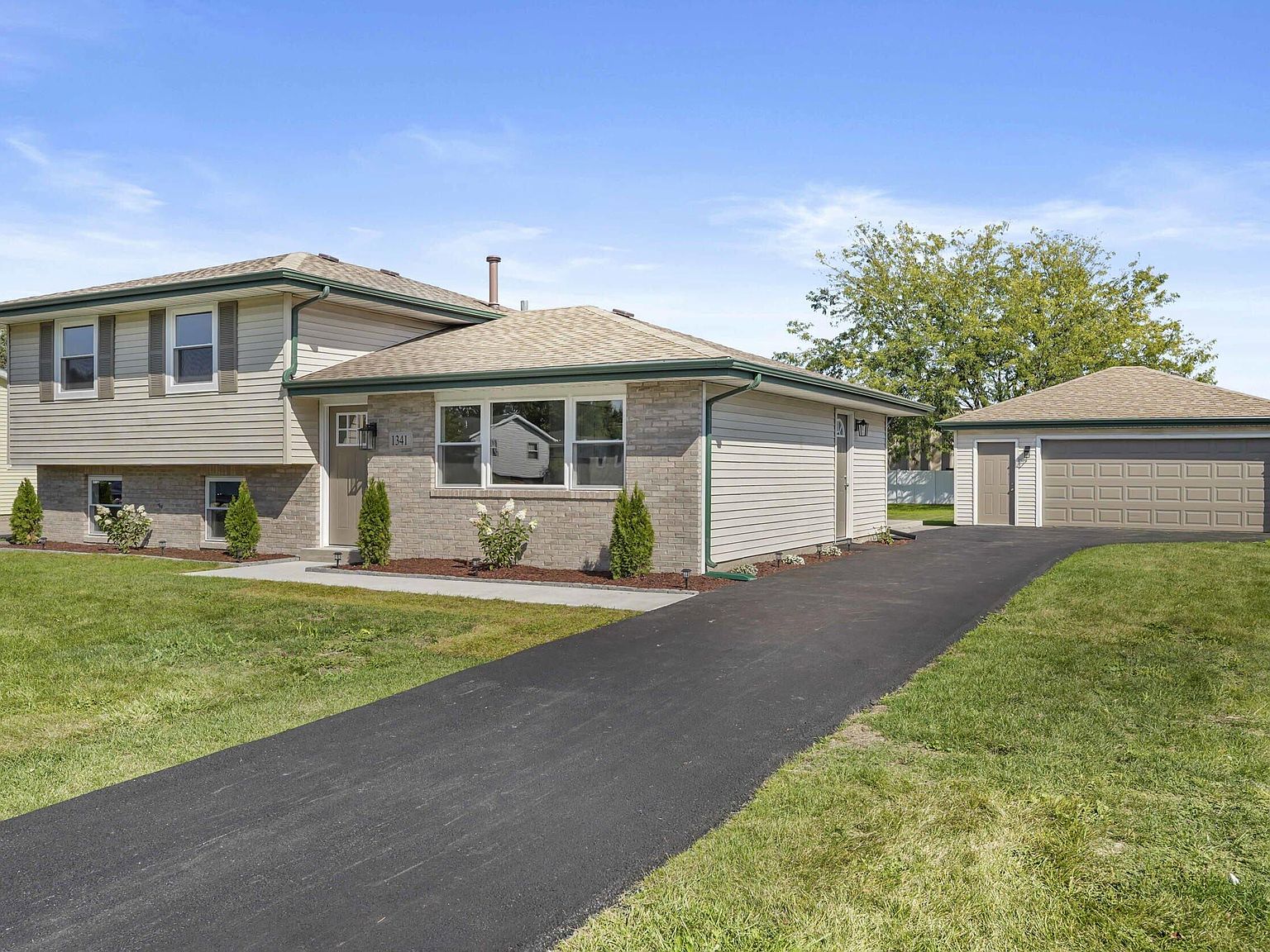 1341 Capri Ln, Dyer, IN 46311 | Zillow