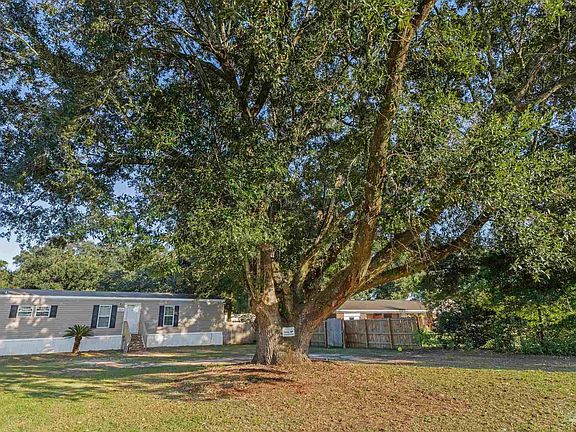 5th image of 9270 Untreiner Ave