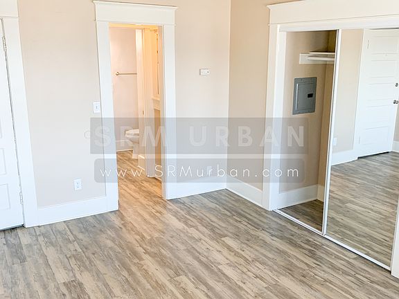 5th image of 2027 Front St APT 10