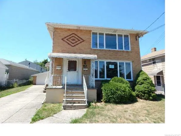 110 Atlantic Ave, Sloan, NY 14212