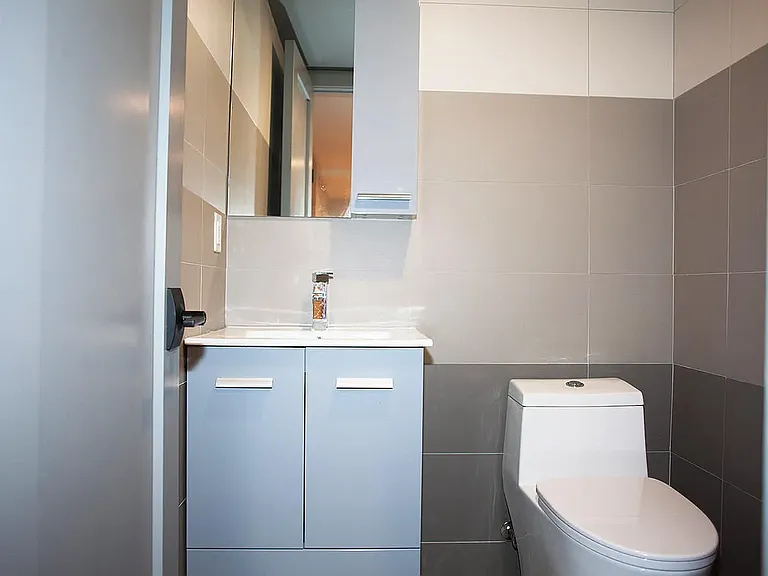 18 Stanhope St #1A — Photo 14