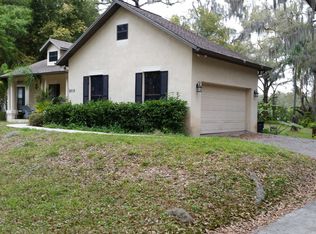 8018 Paulson Ln, Tampa, FL 33617