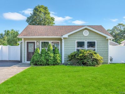 445 48th Street, Lindenhurst, NY, 11757
