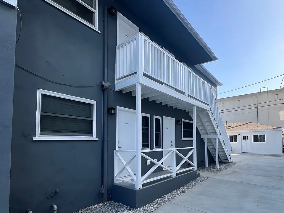 Building Photo 4