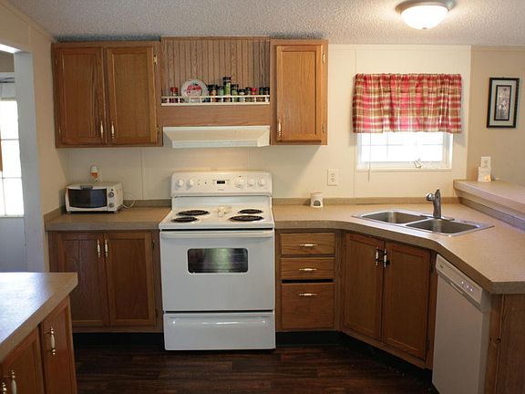 4th image of 1113 Avenue C