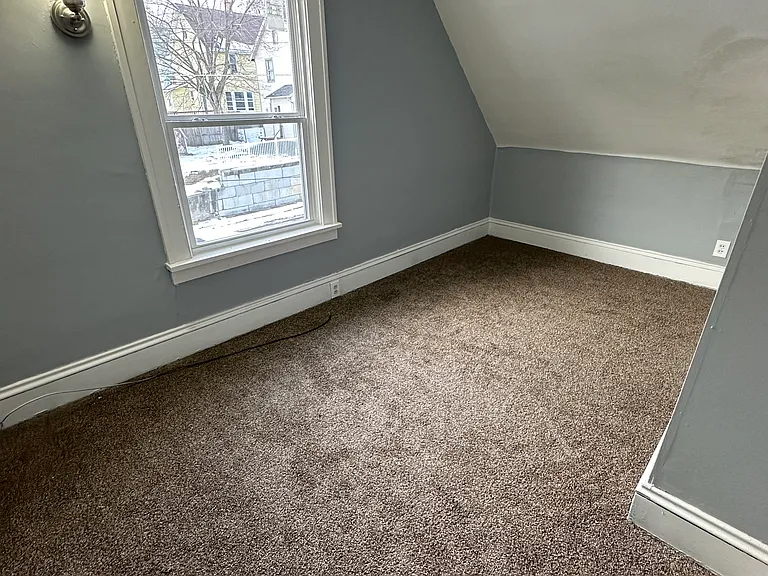 Upstairs Bedroom 3