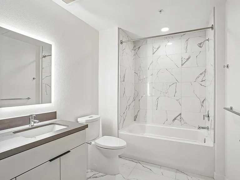 Kara Apartment in Koreatown — Photo 42