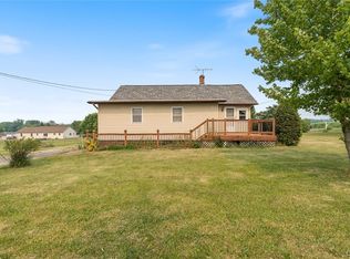 2 Grove St, Union Springs, NY 13160