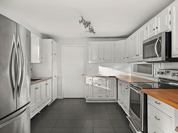 4th image of 63 Phillips Rd