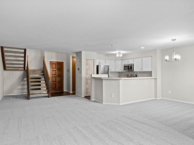 1392 Carling Dr APT 304, Saint Paul, MN, 55108